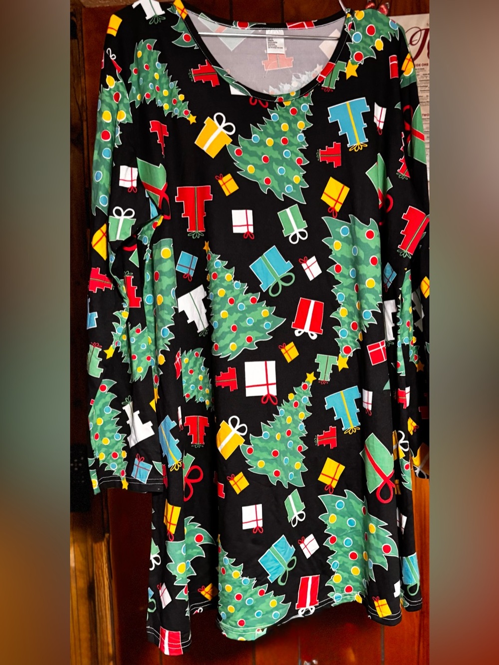 Festive Black Christmas Print Nightgown with Santa & Holiday Motifs
